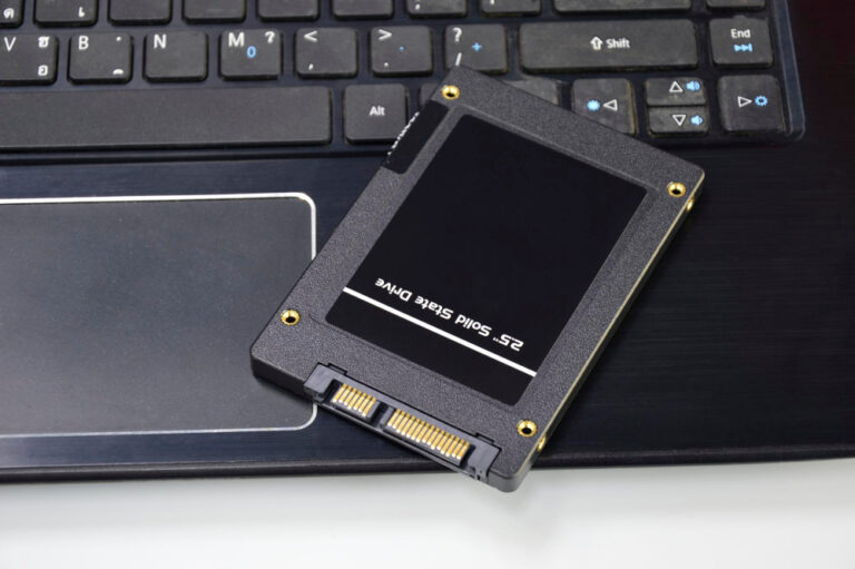 Como instalar um SSD no notebook
