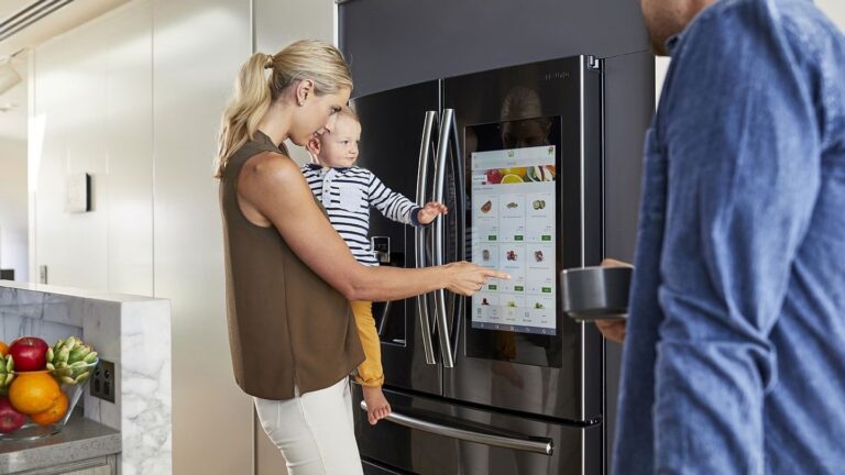 Com o Quick Share agora você pode enviar arquivos para geladeiras Samsung Family Hub