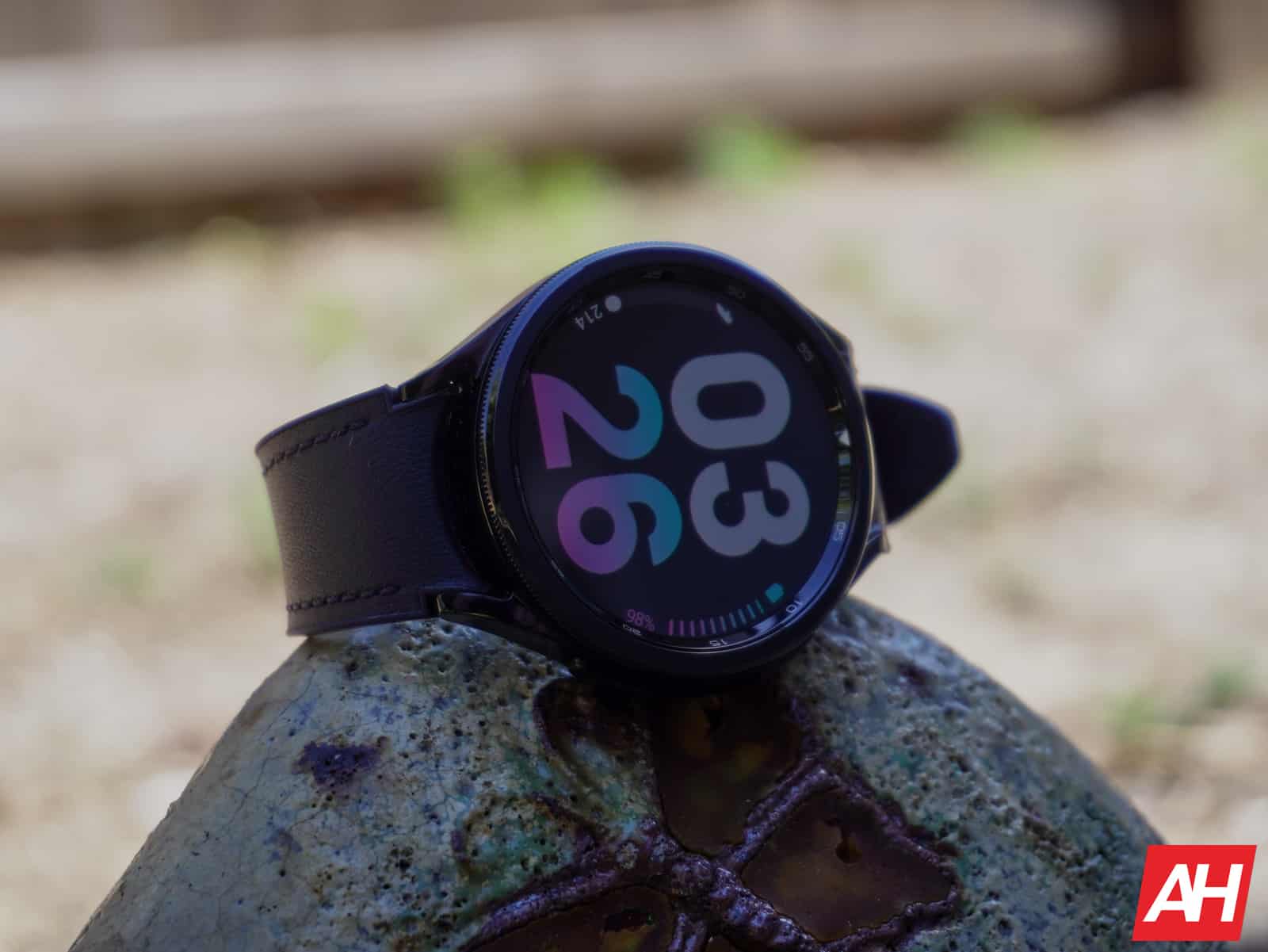 Featured image for Samsung smartwatches and Google Wear OS to dominate wearables market?