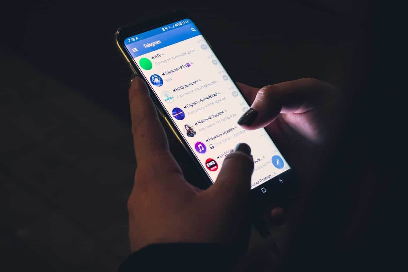 Imagem em destaque do Telegram atingindo a marca de 1 bilhão de usuários em um ano