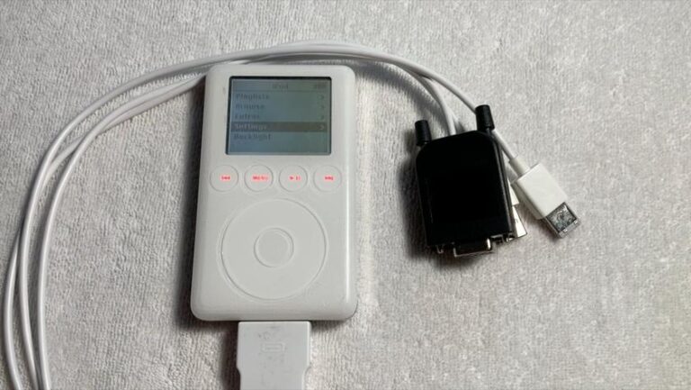 Descoberta de Protótipo Inédito de iPod Reacende a Nostalgia dos Jogos nos Portáteis da Apple