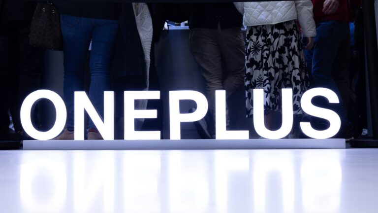 Varejista confirma data de revelação do OnePlus Nord CE4 Lite