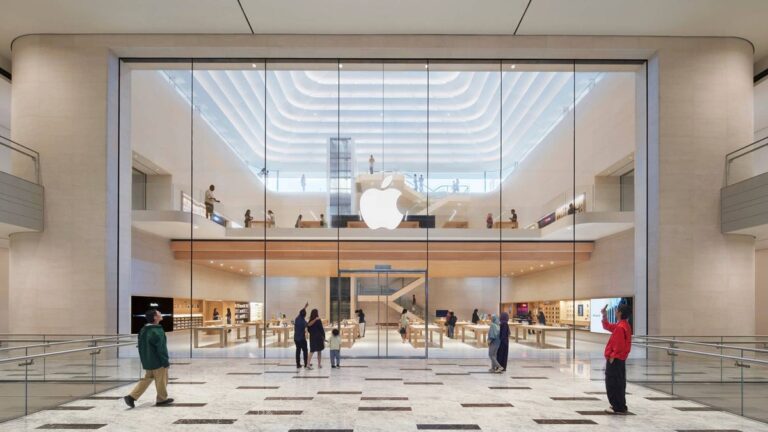 Apple inaugura a primeira loja oficial na Malásia com sessões criativas gratuitas
