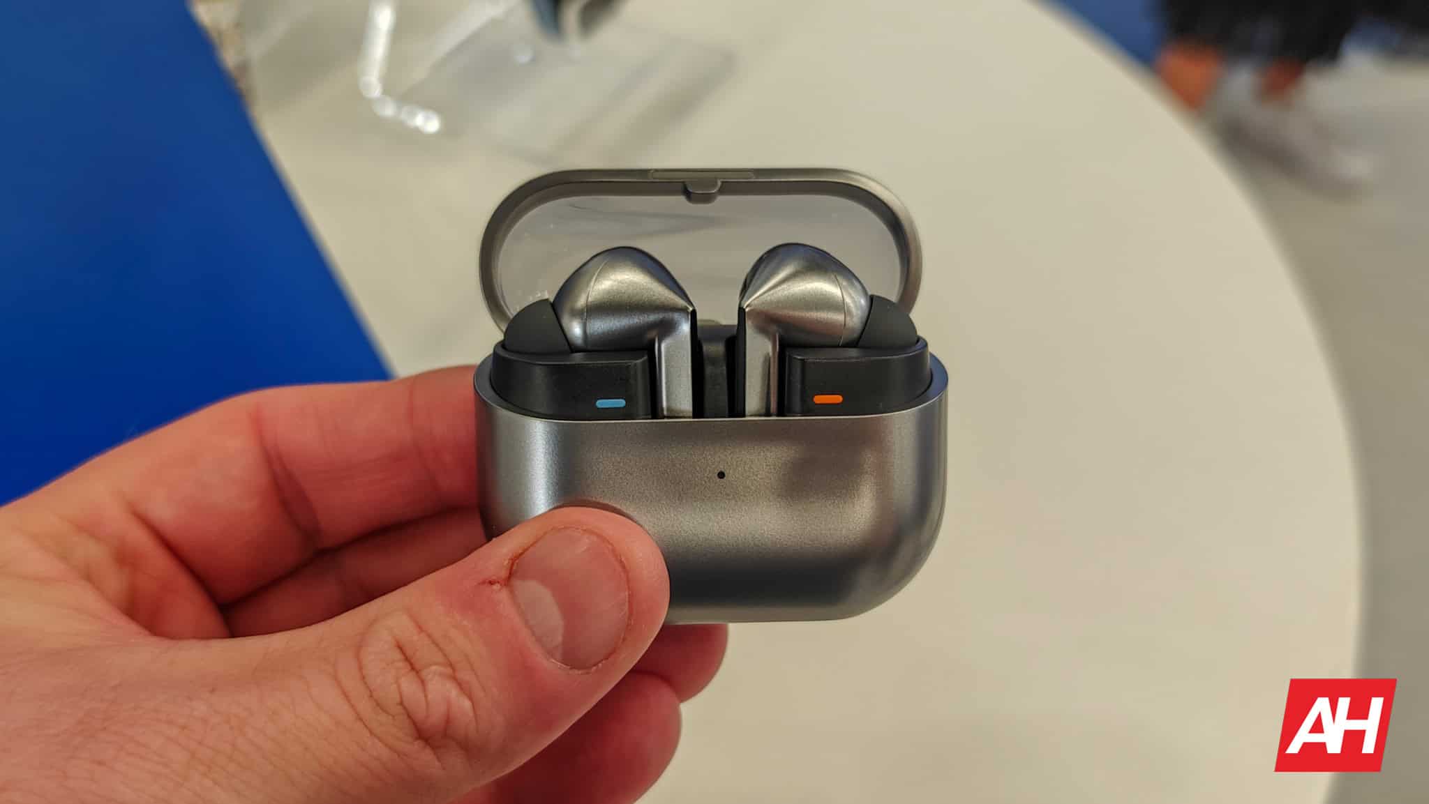 Samsung interrompe vendas do Galaxy Buds 3 Pro devido a problemas de qualidade