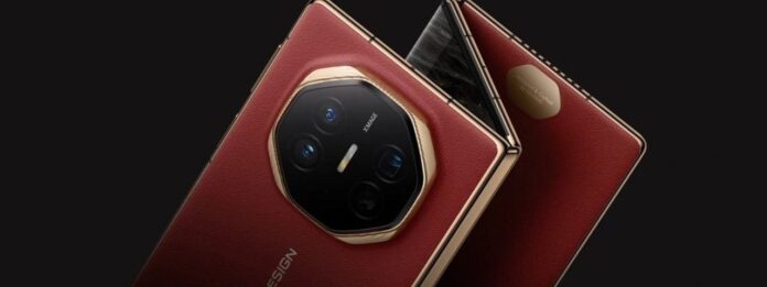 Imagem de: Huawei Mate XT: celular dobrável em três partes é lançado fora da China; veja o preço