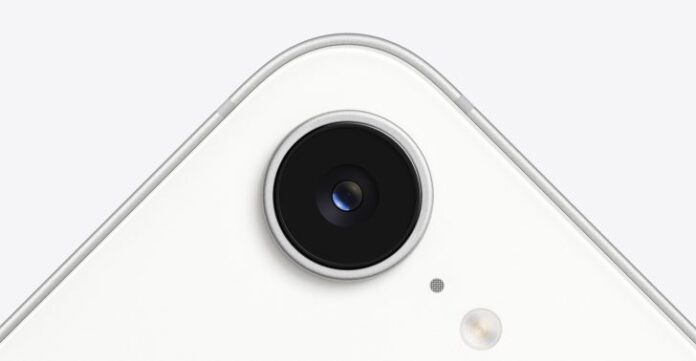 iPHone 16e helps Apple to take the top spot in global smartphone sales