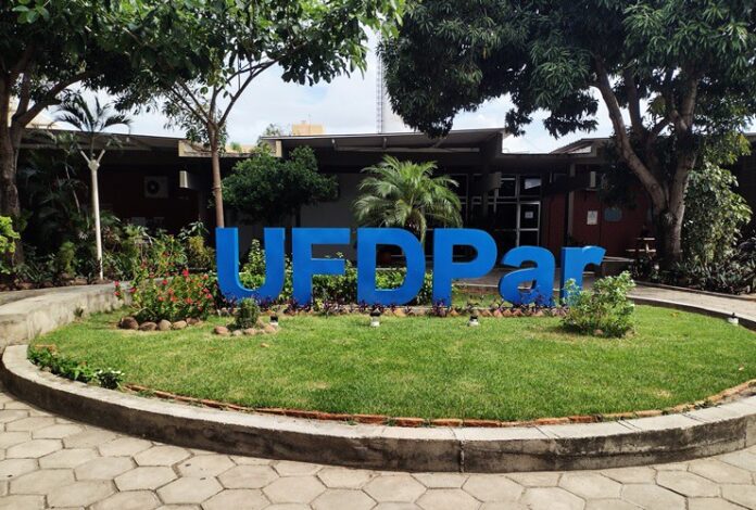 image02-ufdpar-jardim.jpg