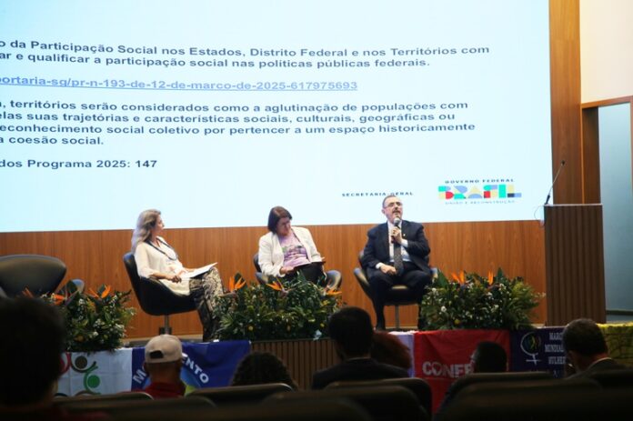 Reunião do Fórum Interconselhos - Foto: Vinícius Reis - ASCOM 