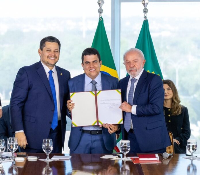 Cerimônia de Posse dos novos diretores das Agências Reguladores - Palácio do Planalto – Brasília (DF)_4.jpg